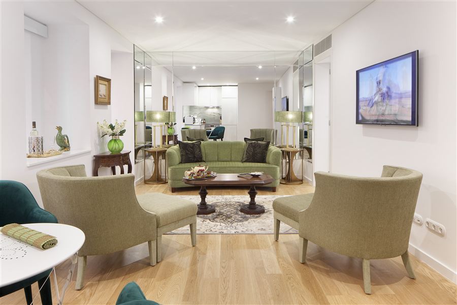 Mint, a one-bedroom apartment in Chiado, Lisbon — kitchen