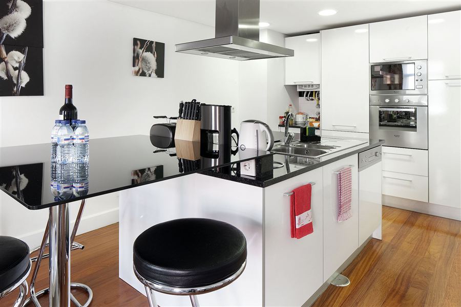 Olive, a two-bedroom apartment in Chiado, Lisbon — bedroom