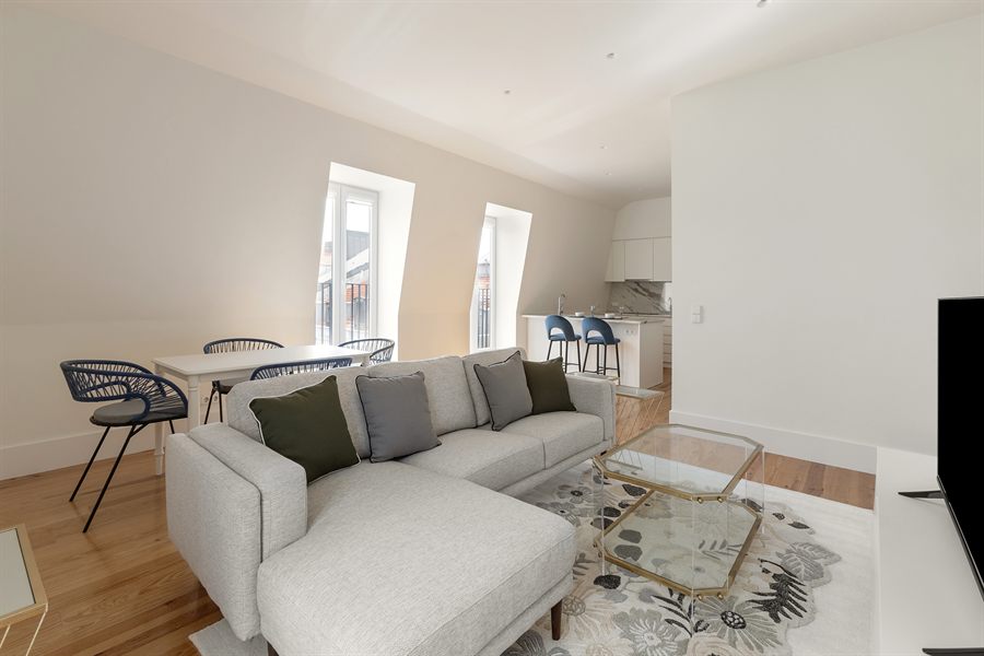 Santos 4A, a two-bedroom apartment in Santos, Lisbon — bedroom